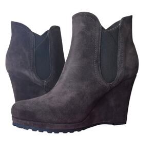 Vaneli Jara Wedge Suede Bootie Size 10 New